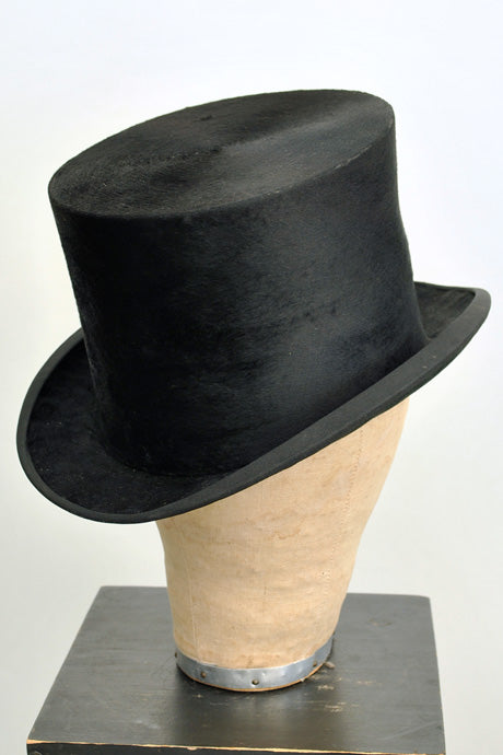 vintage 20s Christies silk top hat with original box
