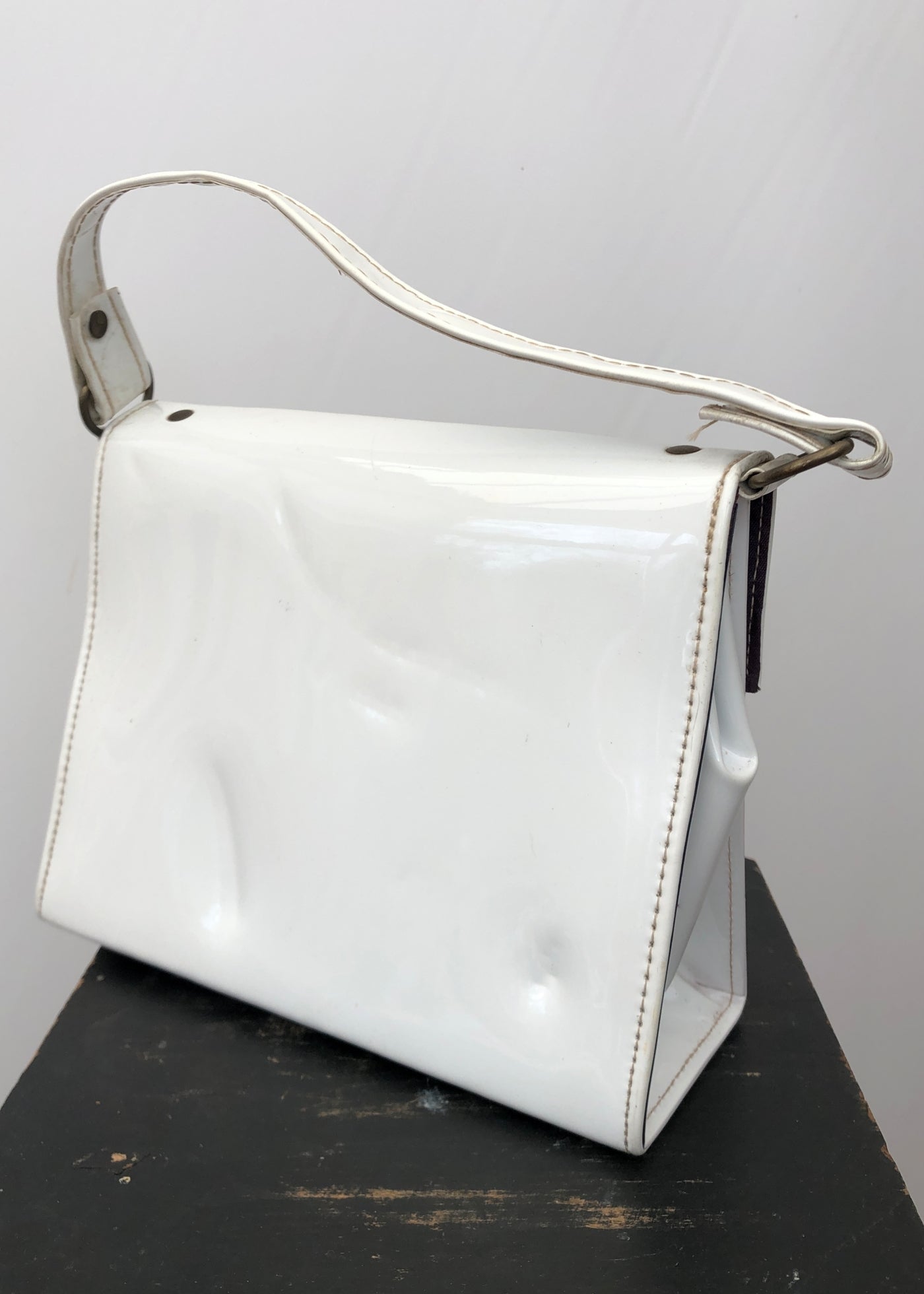 Vintage 60s White Patent Vinyl Shoulder Bag • Mod • Go Go – Top