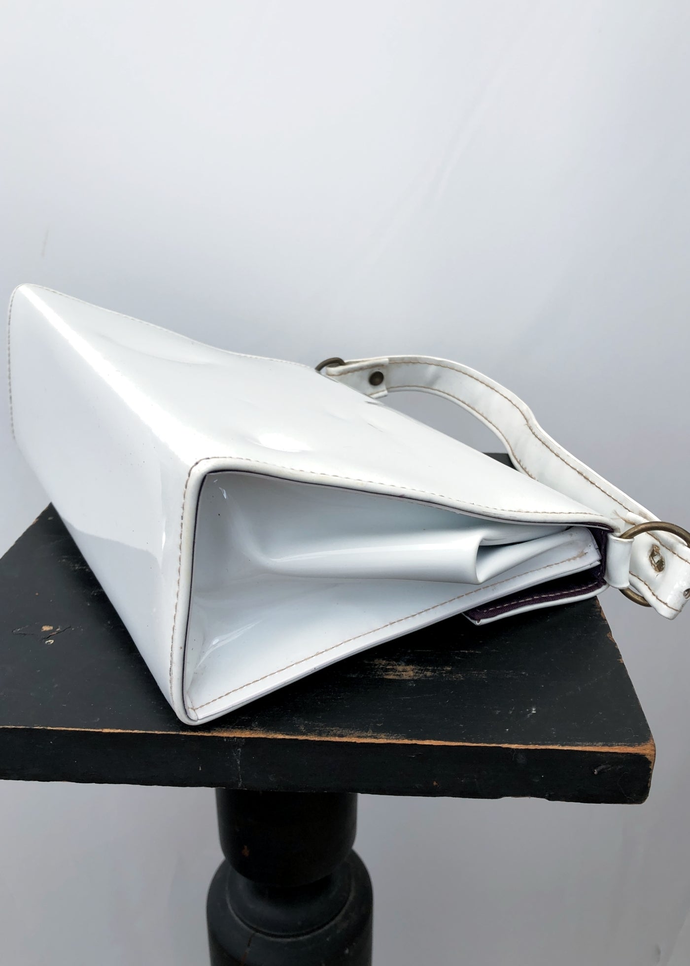 Vintage 60s White Patent Vinyl Shoulder Bag • Mod • Go Go