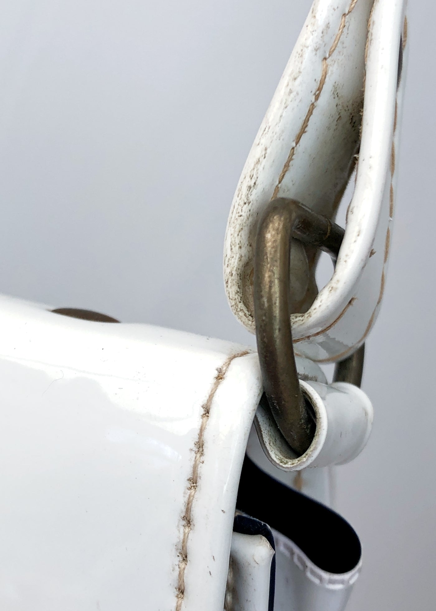 Vintage 60s White Patent Vinyl Shoulder Bag • Mod • Go Go