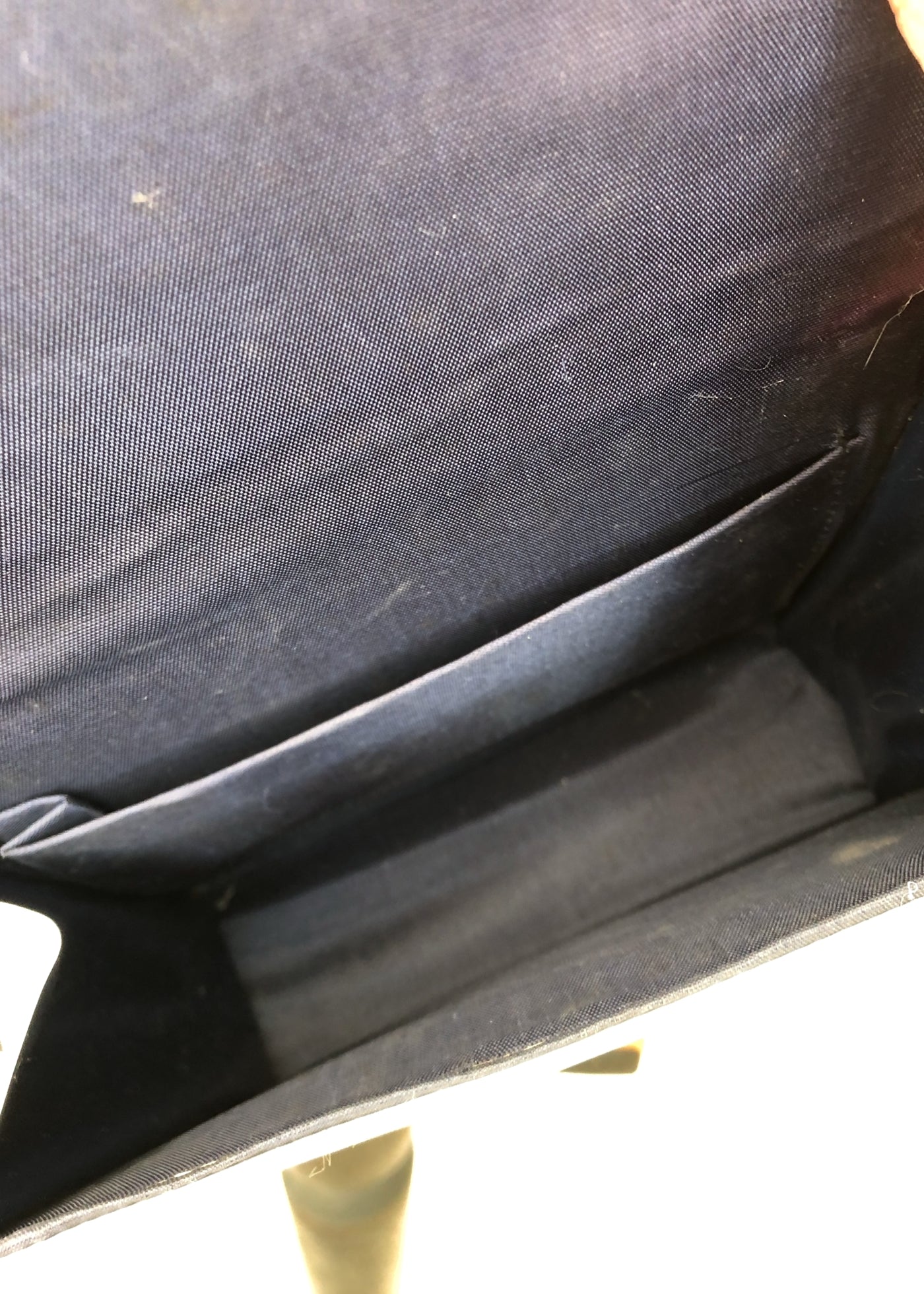 Vintage 60s White Patent Vinyl Shoulder Bag • Mod • Go Go