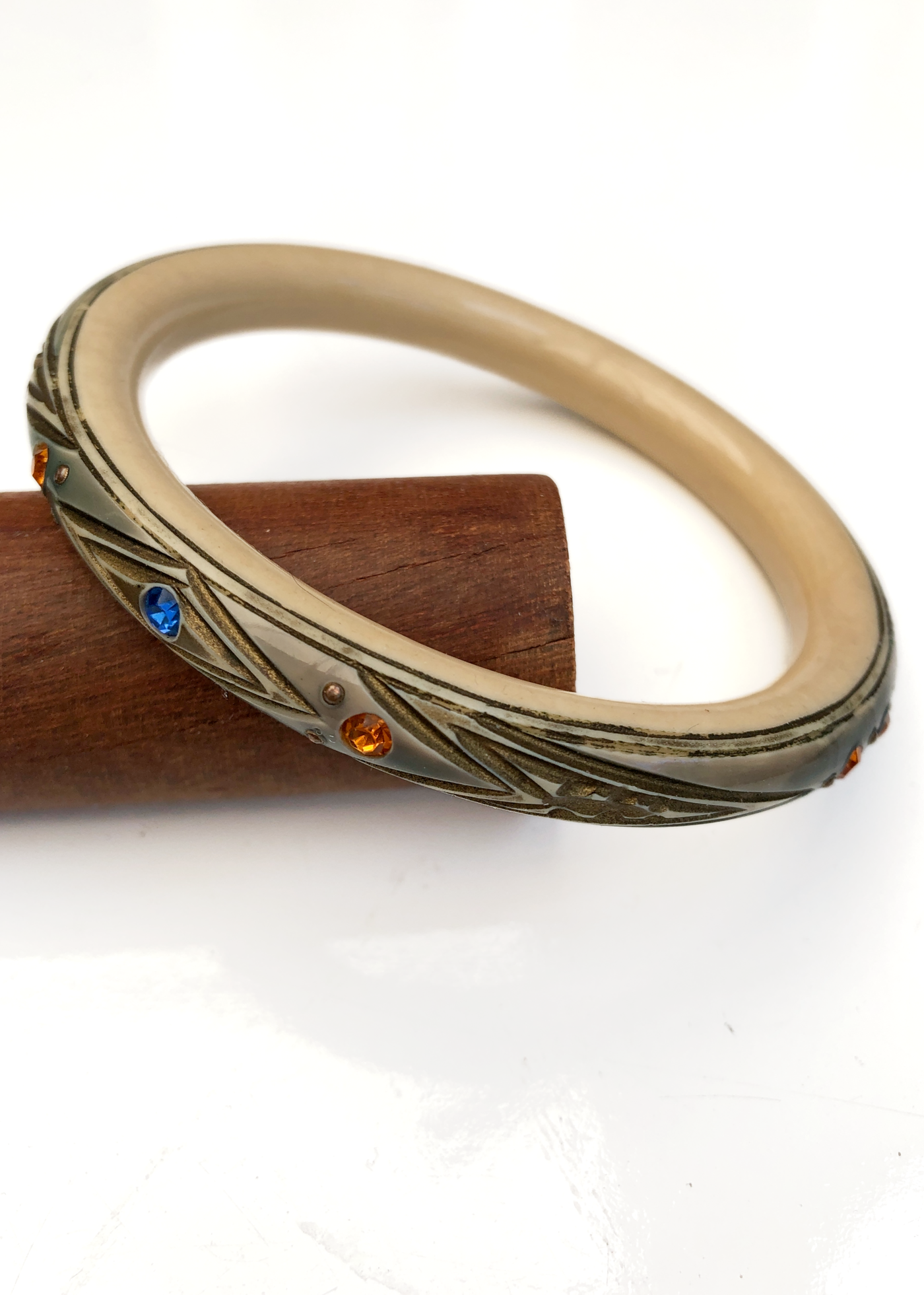 Vintage Art Deco Carved Celluloid Bangle Set Rhinestones