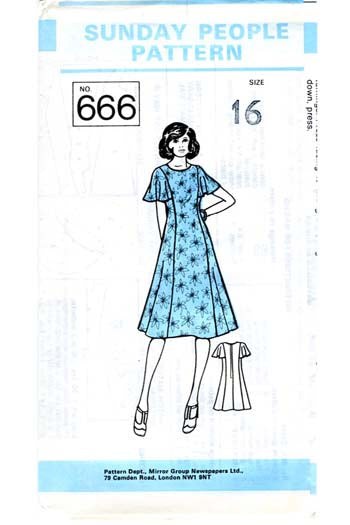 1970s Vintage Dressmaking Pattern Sunday People Dress Pattern 666
