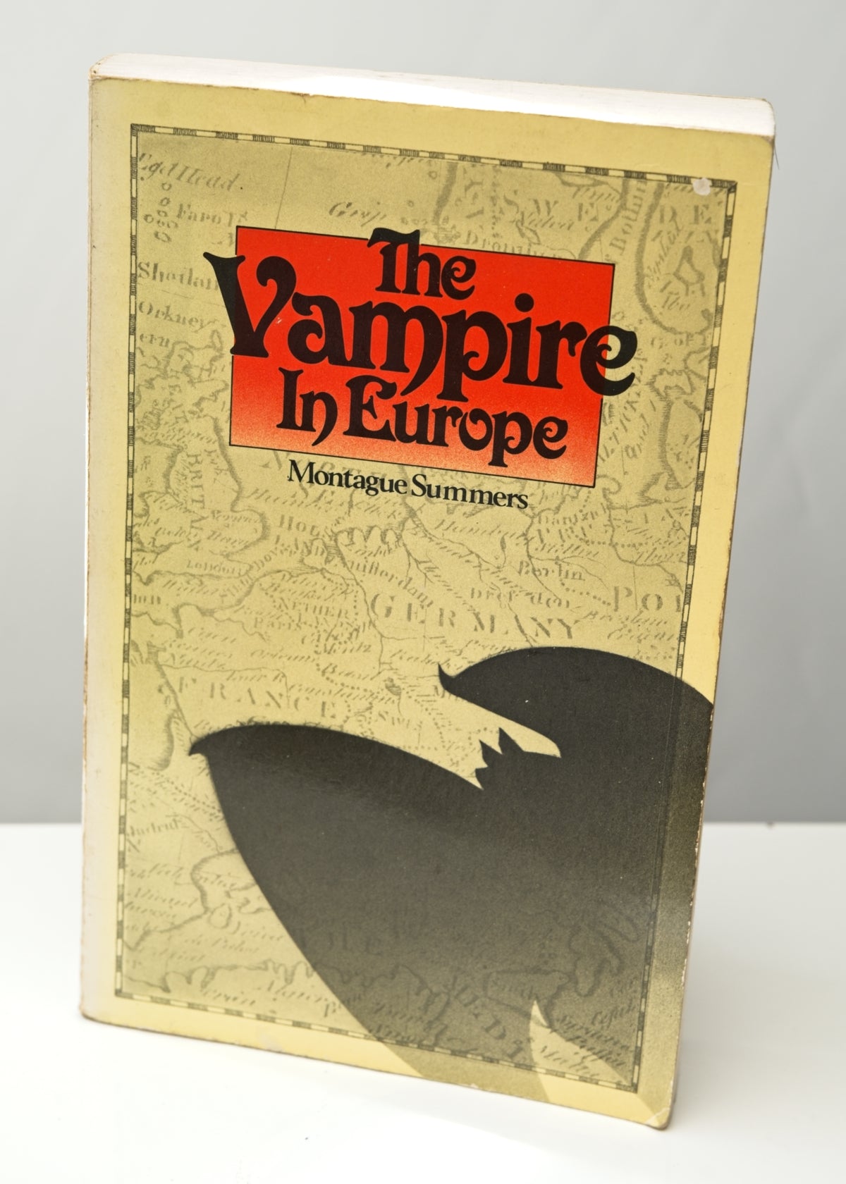 The Vampire in Europe • Montague Summers • Illustrations