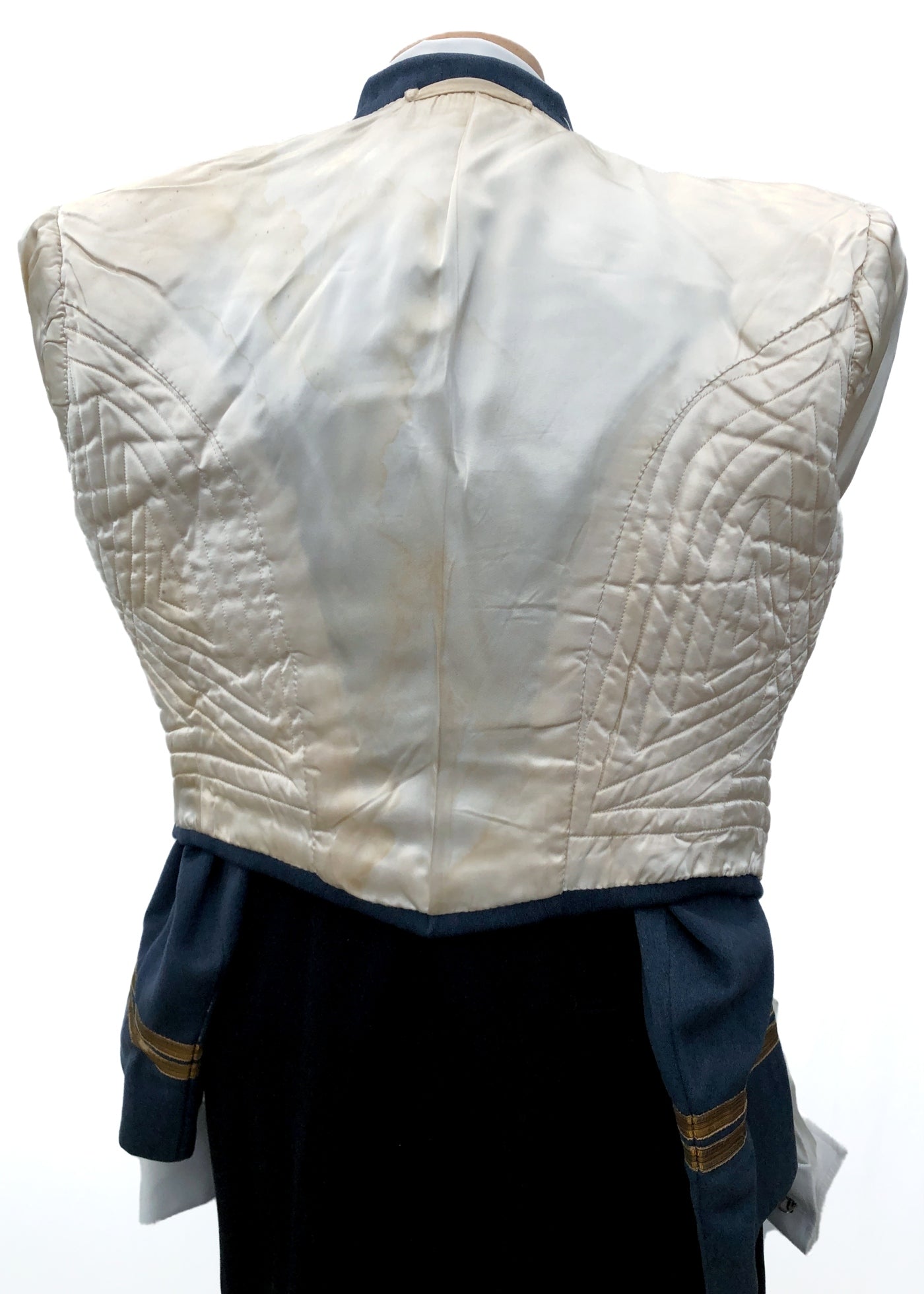Vintage 60s  Royal Air Force Flight Lieutenant's No.5 RAF Mess Dress Jacket
