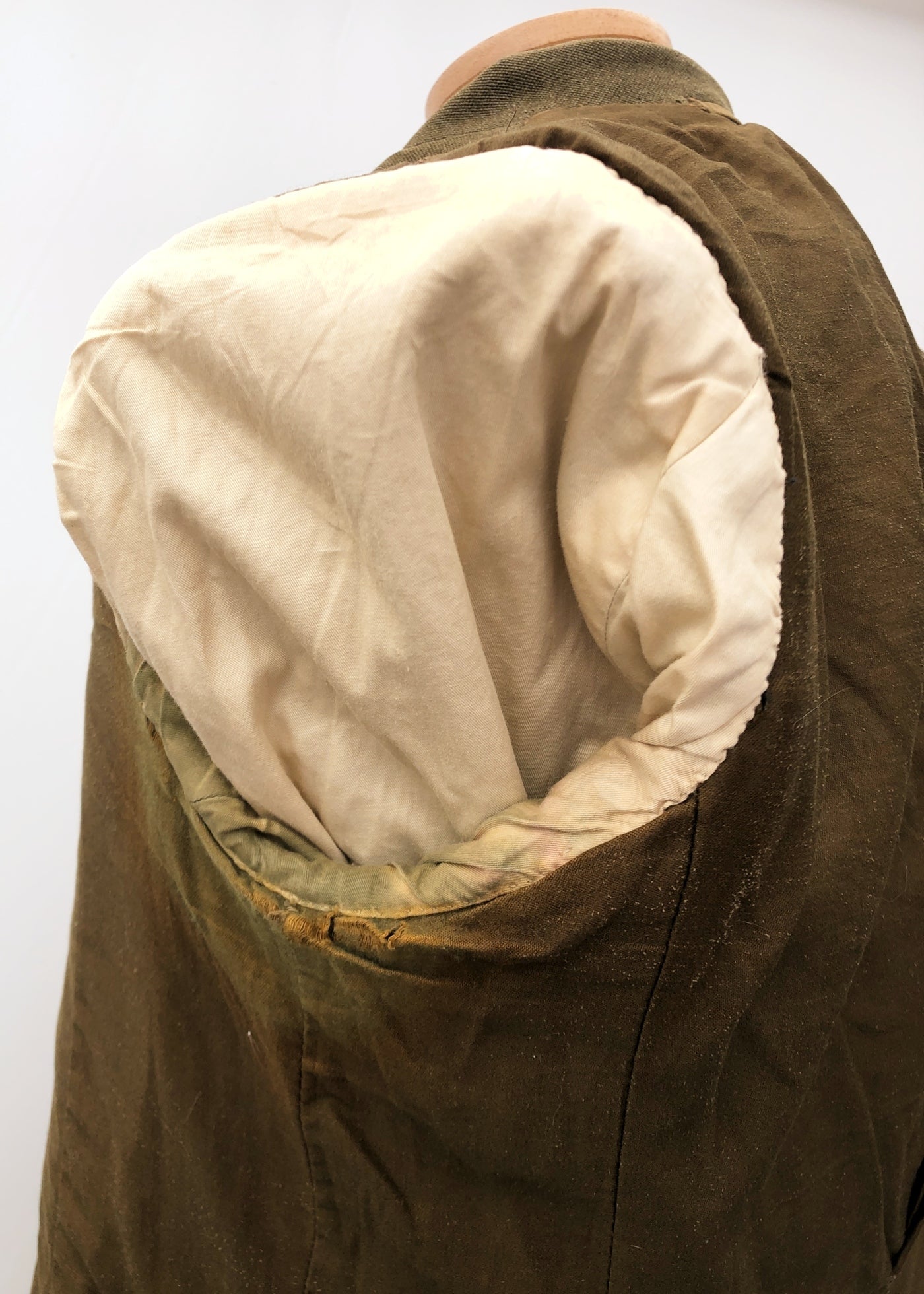 Vintage 40s British Army Royal Artillery Officer’s Tunic • King’s Crown Brass Buttons