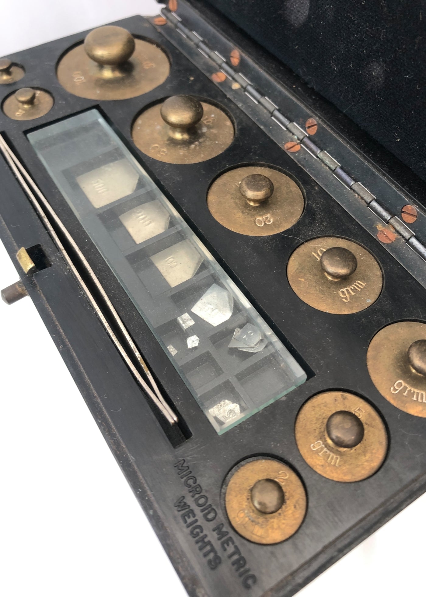 Vintage Bakelite Case of "Microid Metric" Lab' Apothecary Weights • Griffin & Tatlock
