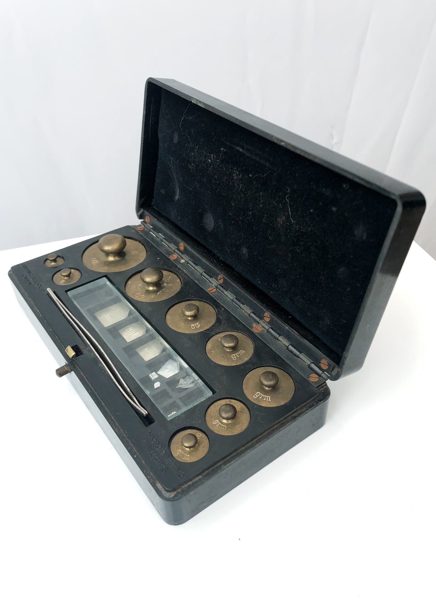 Vintage Bakelite Case of "Microid Metric" Lab' Apothecary Weights • Griffin & Tatlock