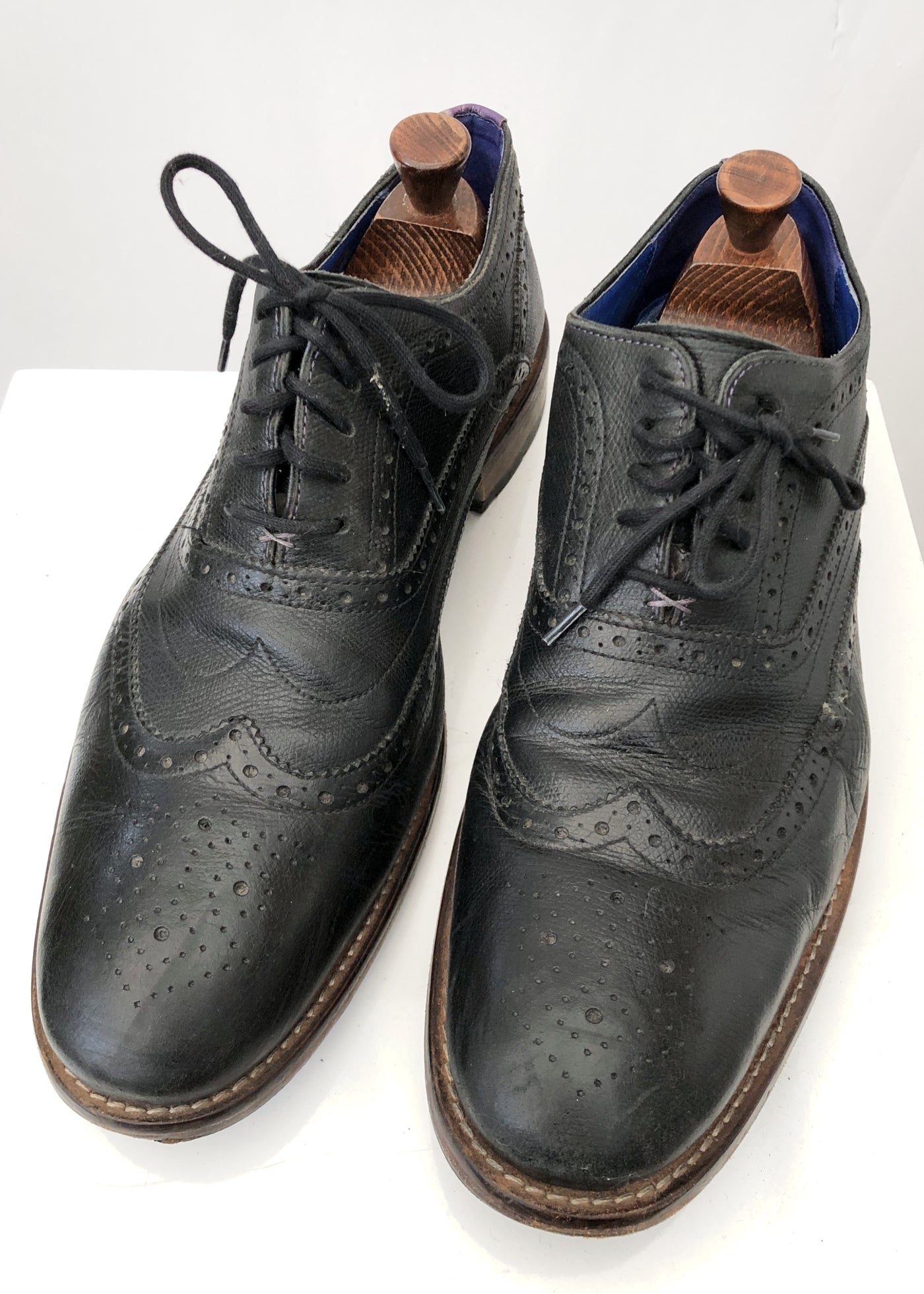 Men's Preloved BlackLeather Ted Baker Brogue Shoes • Size UK 12