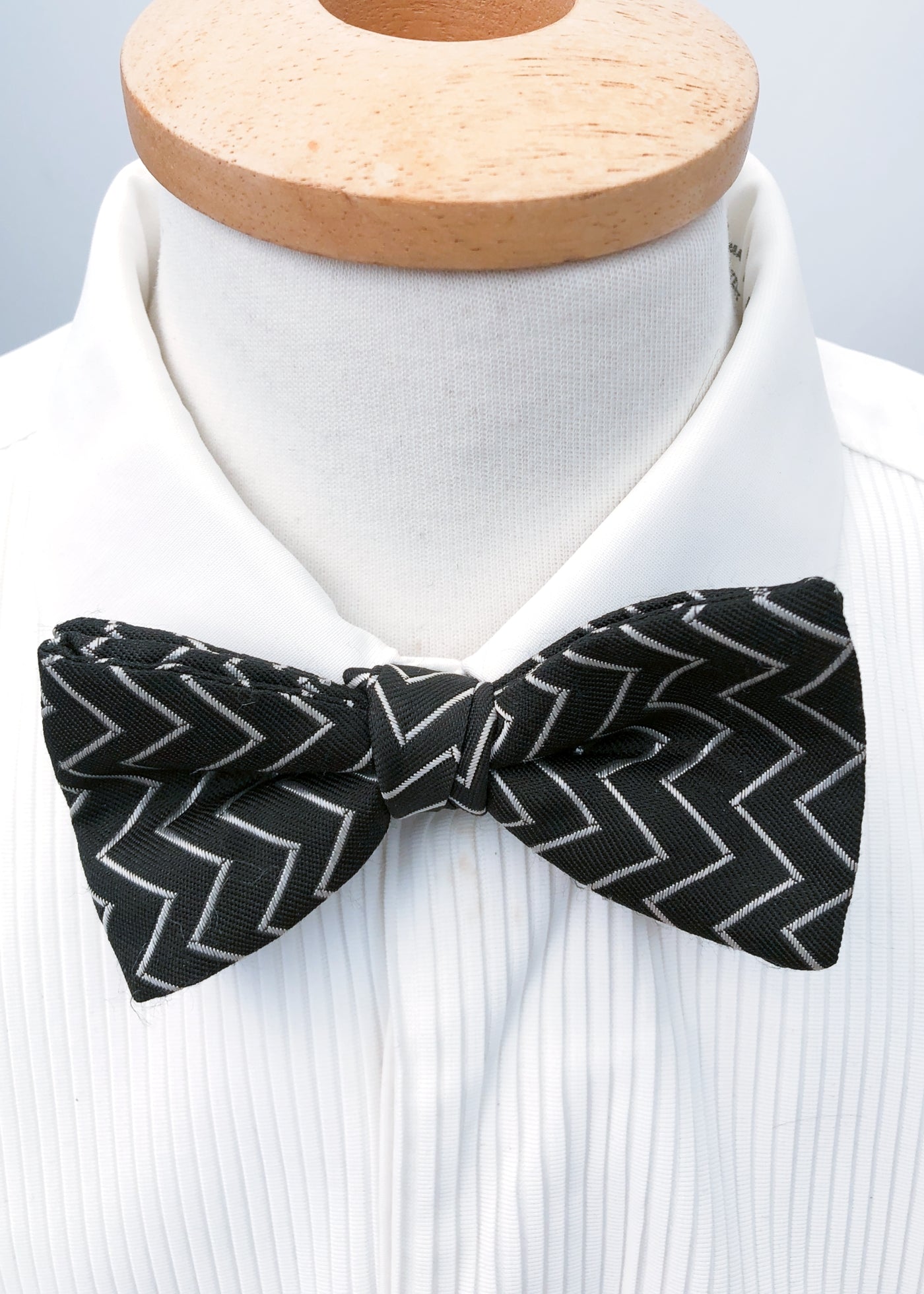 Vintage Black & Silver Chevron Pre-Tied Bow Tie