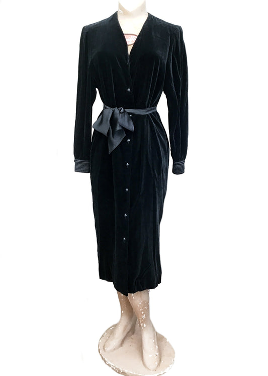 Vintage Black Velvet Cocktail Dress • Country Casuals