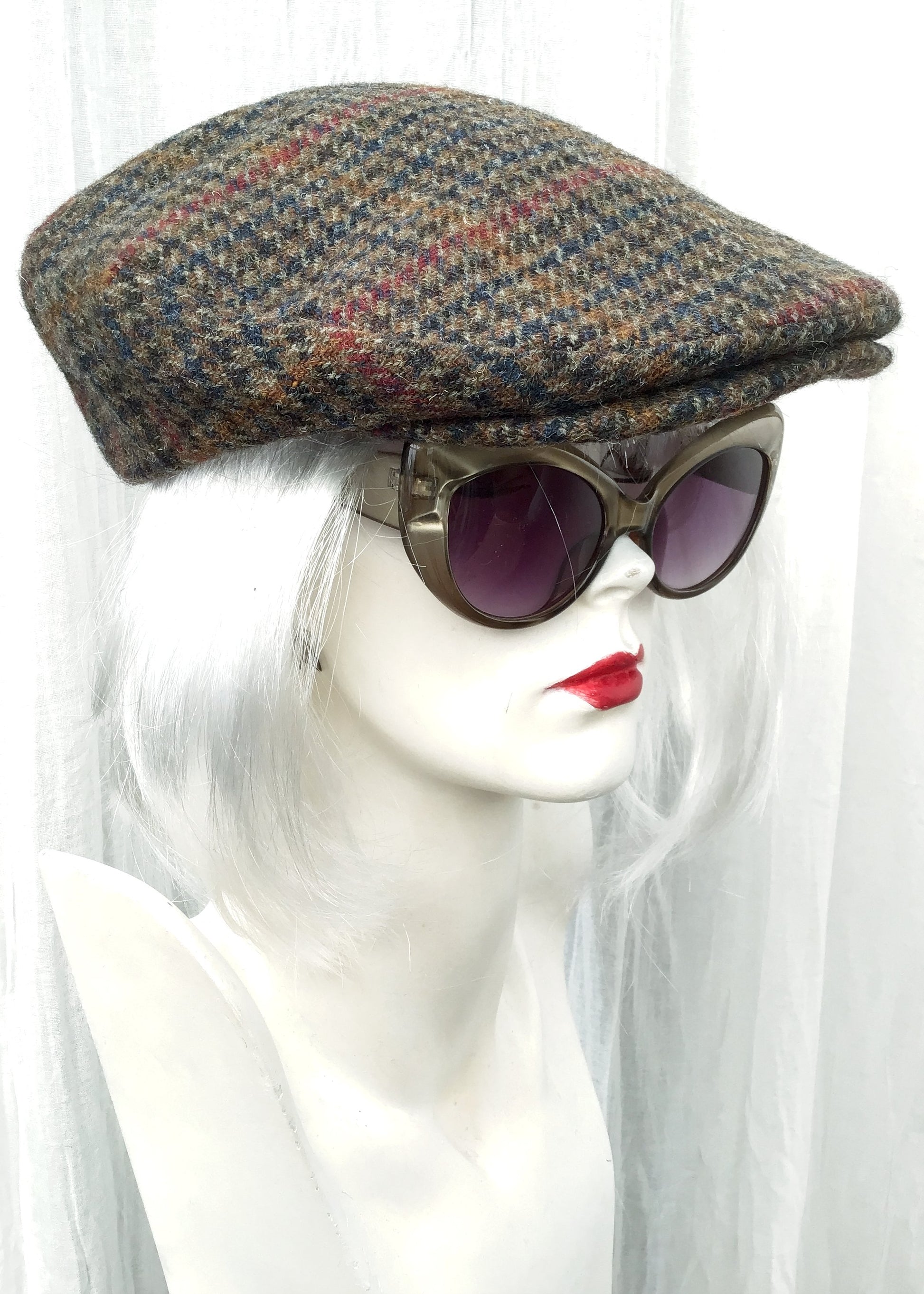 vintage harris tweed wool flat cap in brown houndstooth check plaid
