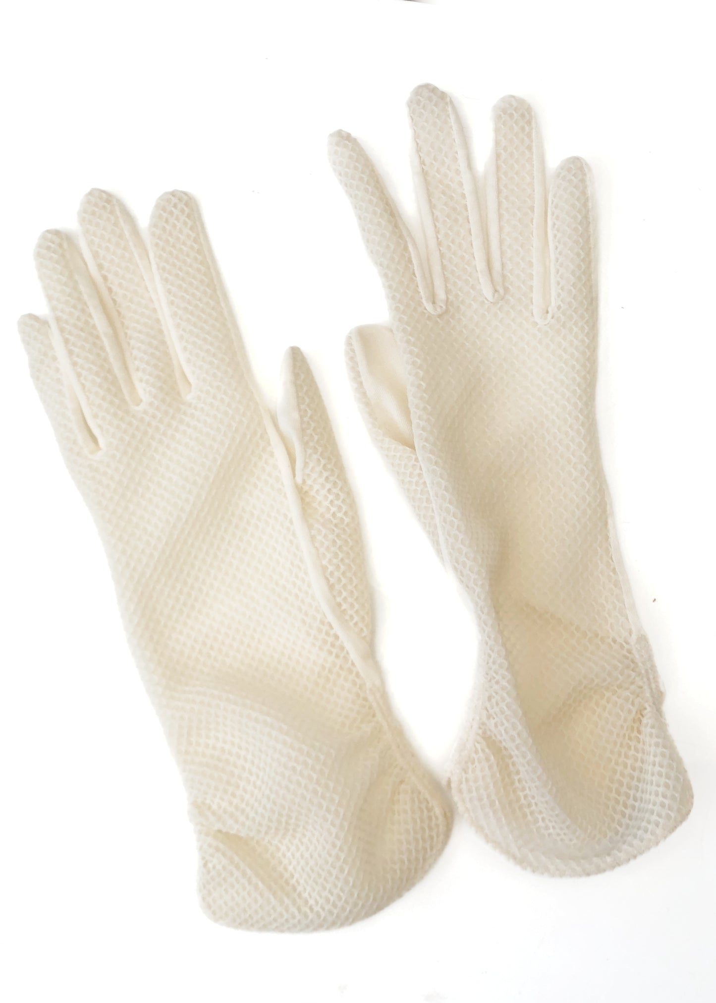 1960s Vintage Cream Lacey Net Bracelet Length Day Gloves • Church Gloves