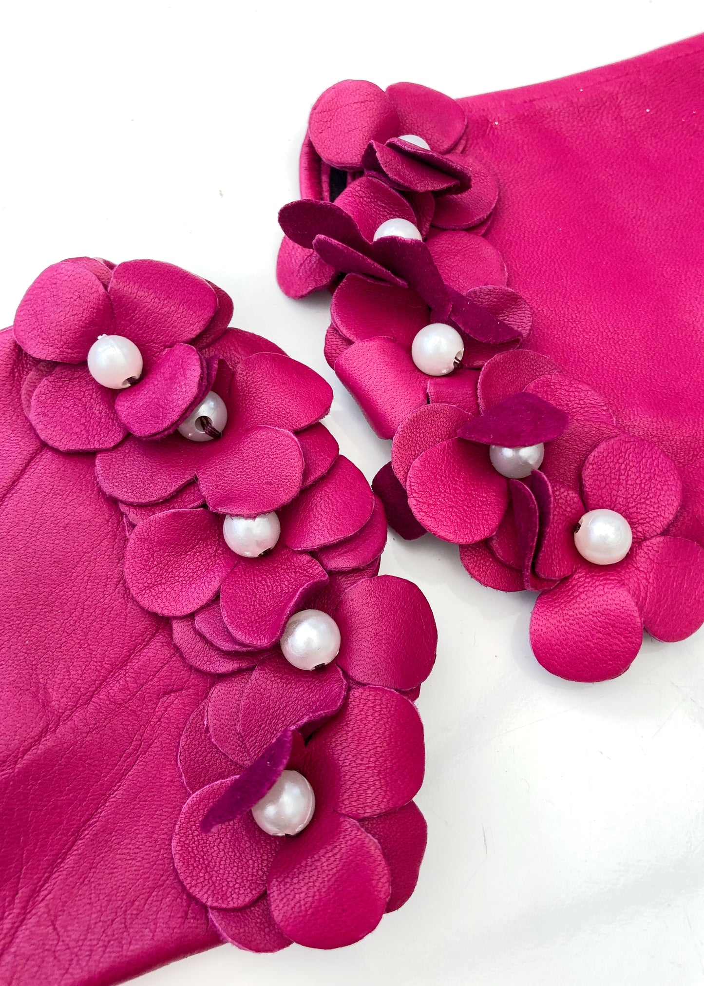 Y2K Hot Pink Nappa Leather Gauntlet Gloves • Size 6.5