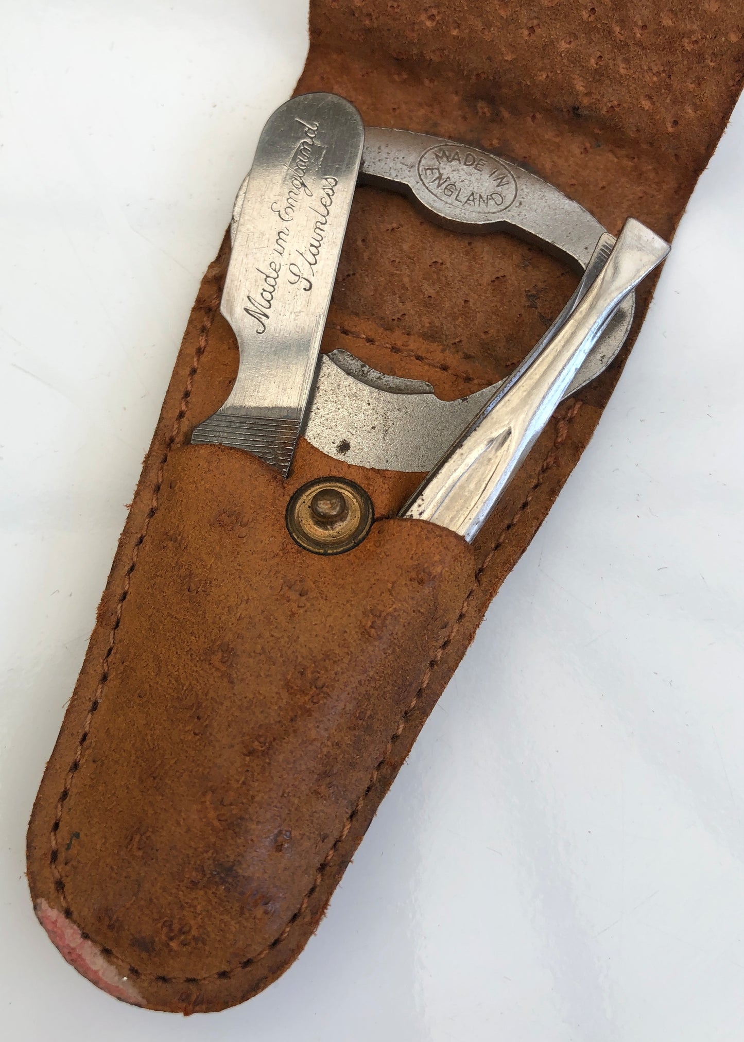 Men's Vintage 40s Travel Manicure Kit + Bottle Opener in Leather Case