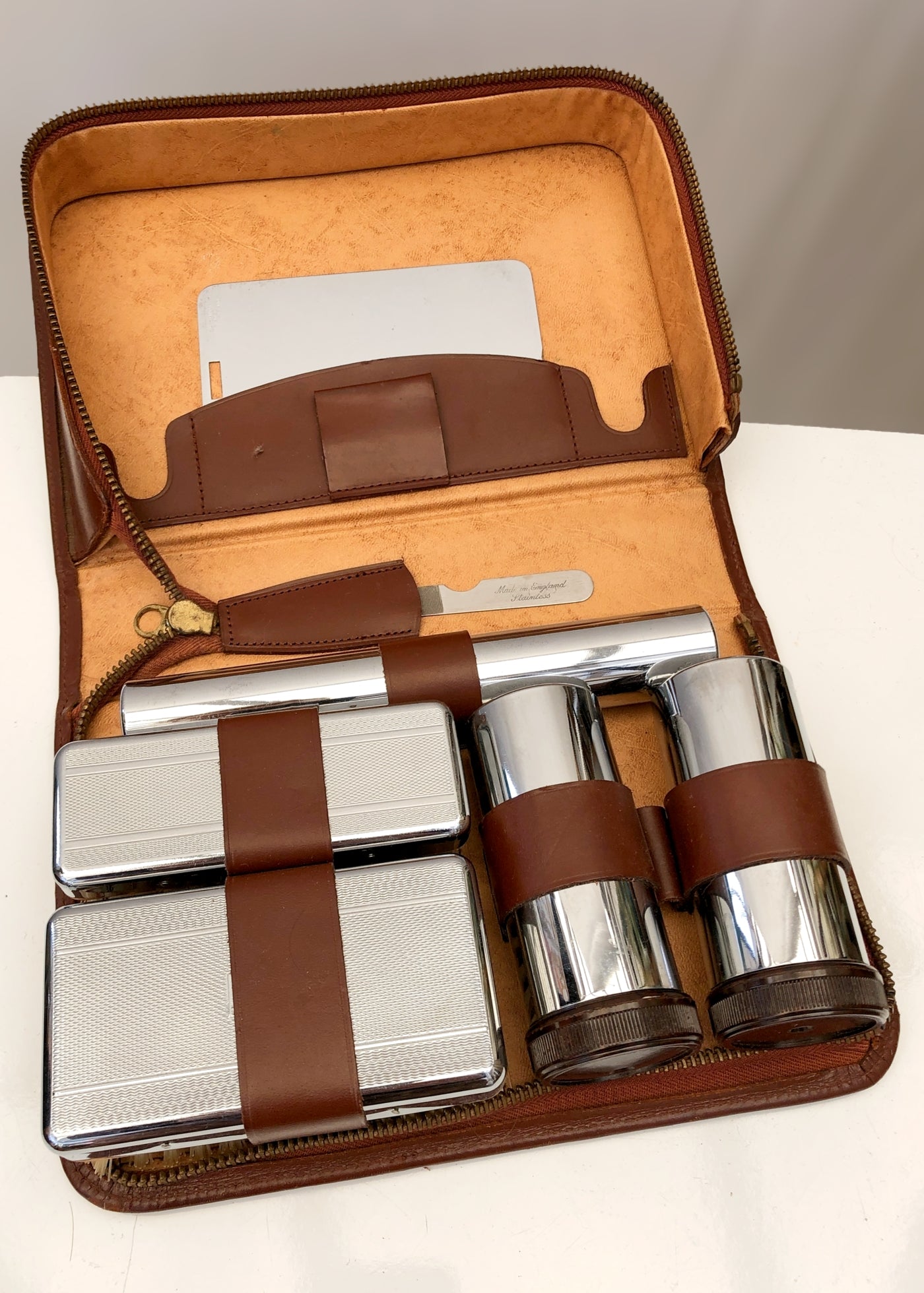 Men's Vintage 50s 5 Piece Travel Grooming Kit • Brown Leather