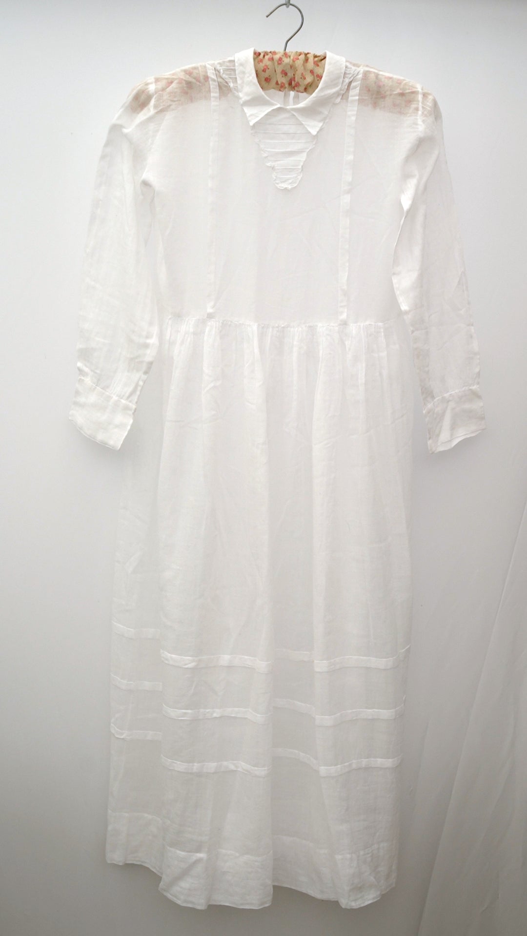Antique Edwardian White Gauze Muslin Lawn Dress