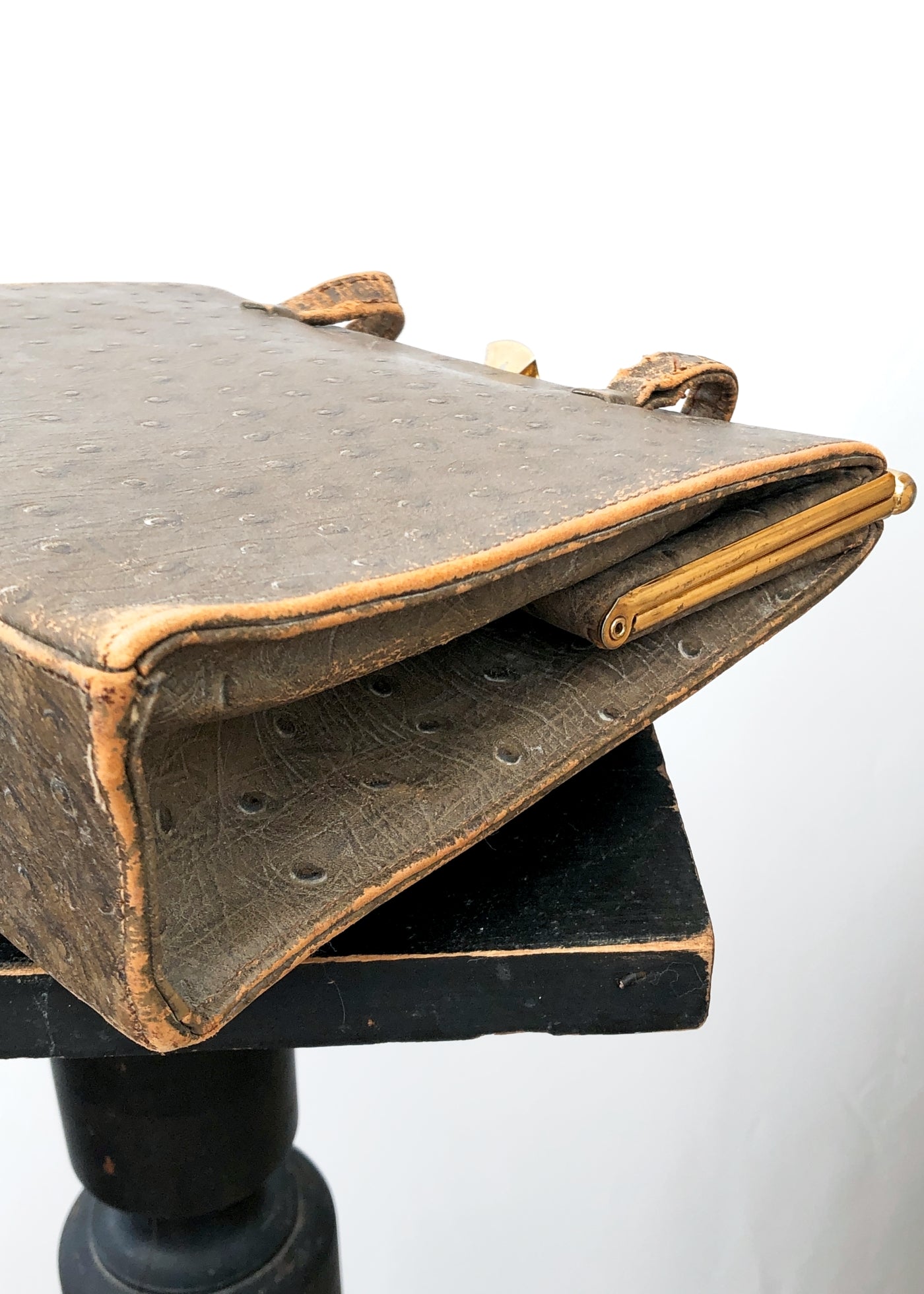 Vintage 50s Brown Ostrich Leather Kelly Bag • Handbag