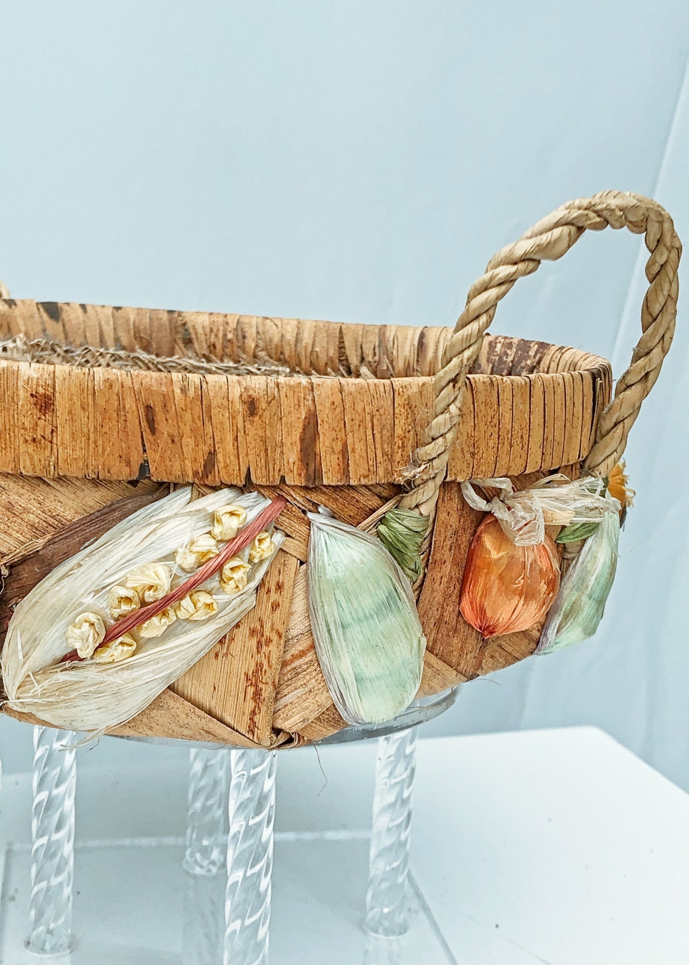 Vintage 60s Wicker Raffia Vegetable Basket • Casserole Holder