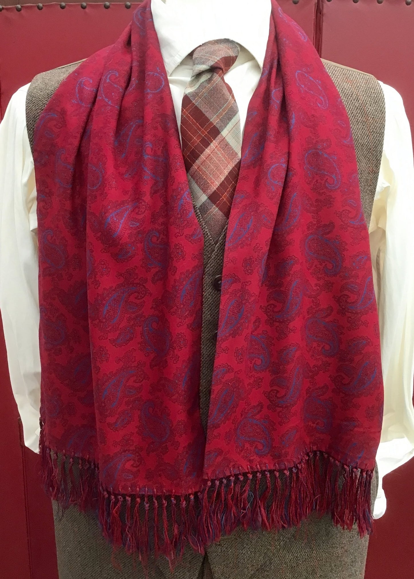 Men's Vintage 60s Burgundy Red Paisley Scarf with Fringe • Rayon