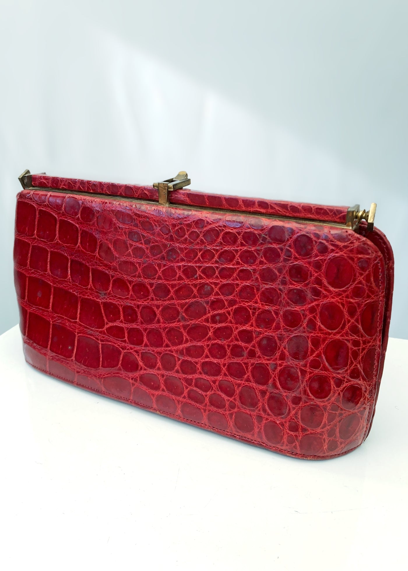 Vintage 40s Red Alligator Crocodile Handbag