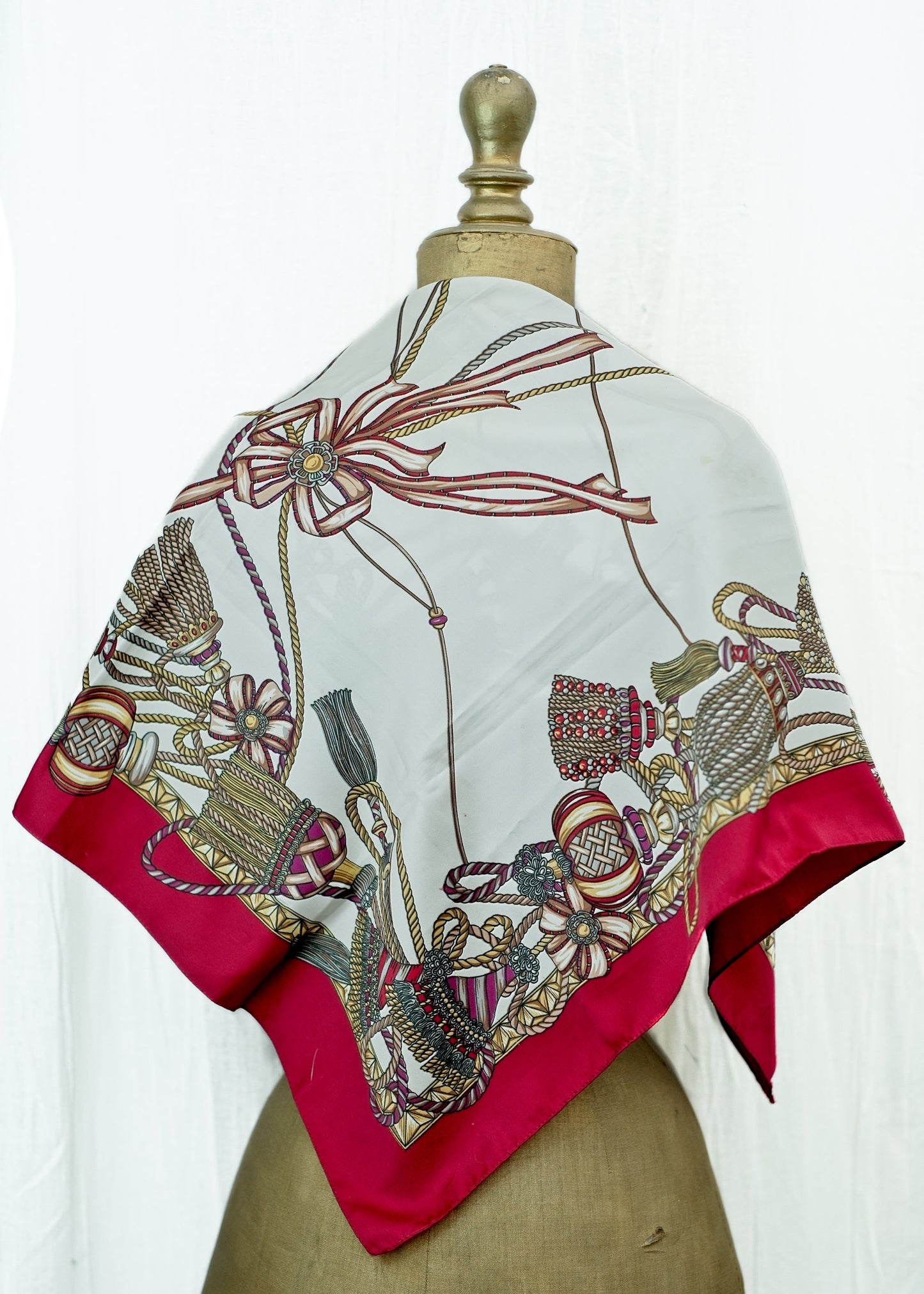 Red and White Baroque Swags Scarf Shawl