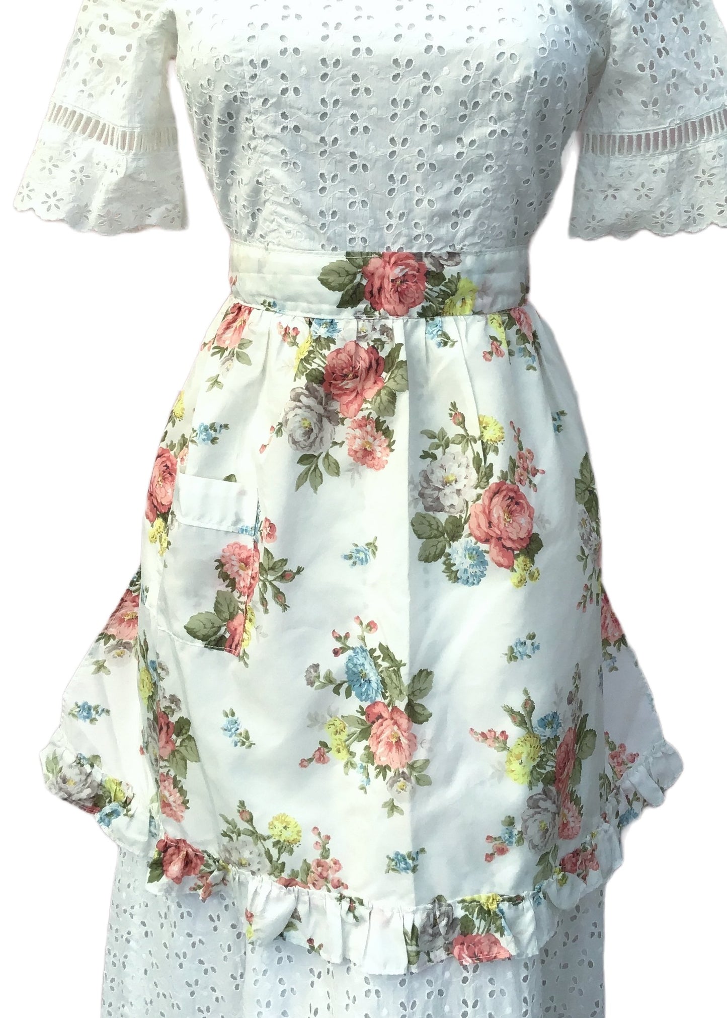1950s Vintage Floral Half Apron Pinny • Roses on white