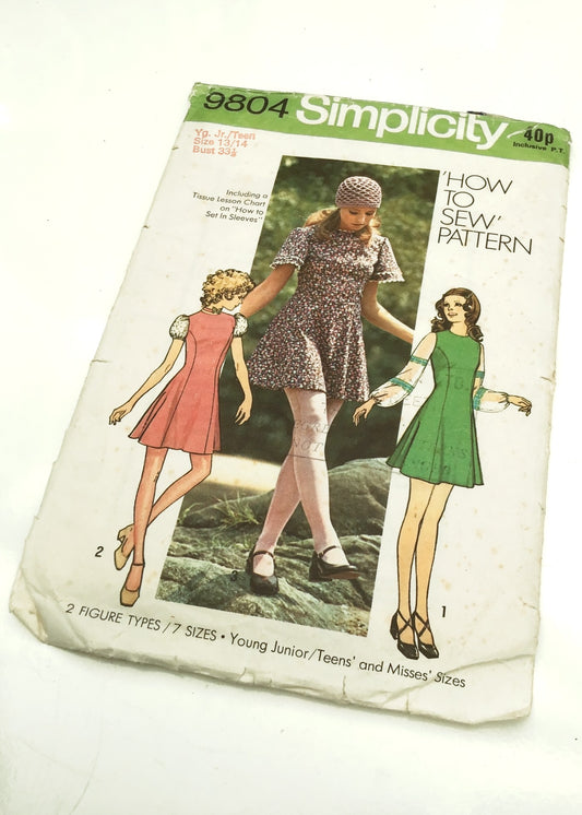 1970s Vintage Simplicity #9804 Dressmaking Pattern • Teen Mini Dress 33.5"