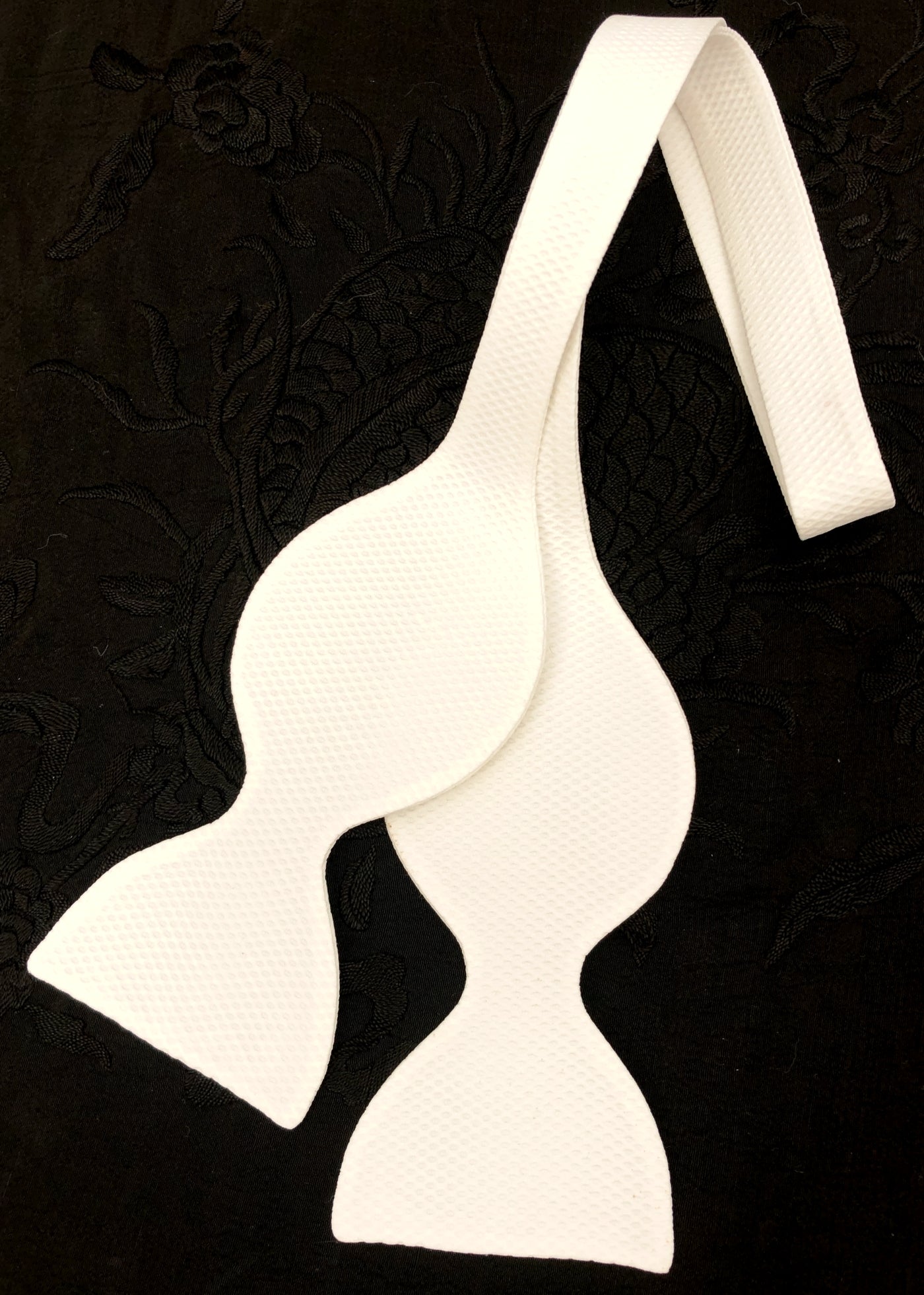 Vintage Starched White Marcella Thistle Bow Tie • Self Tie Piqué 30.5"