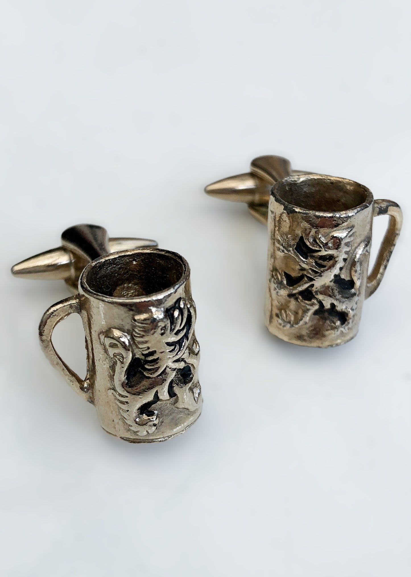 Vintage Novelty Tankard Cufflinks • Lion Emblem