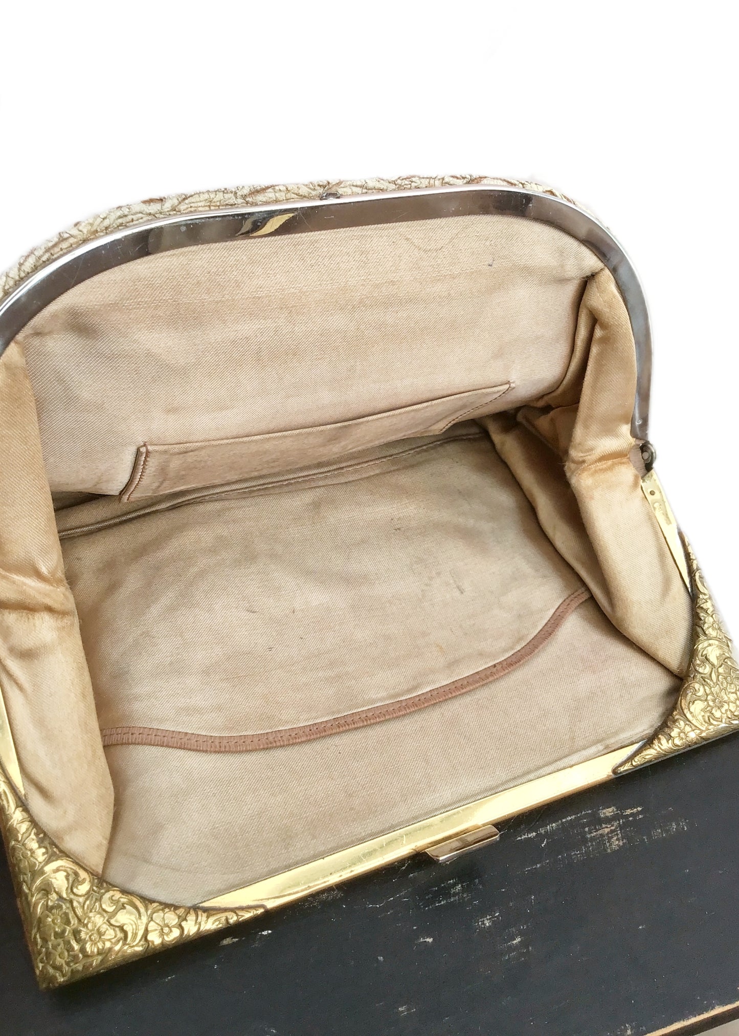 1940s Vintage Textured Leather Clutch Purse with Engraved Gold Frame Corners