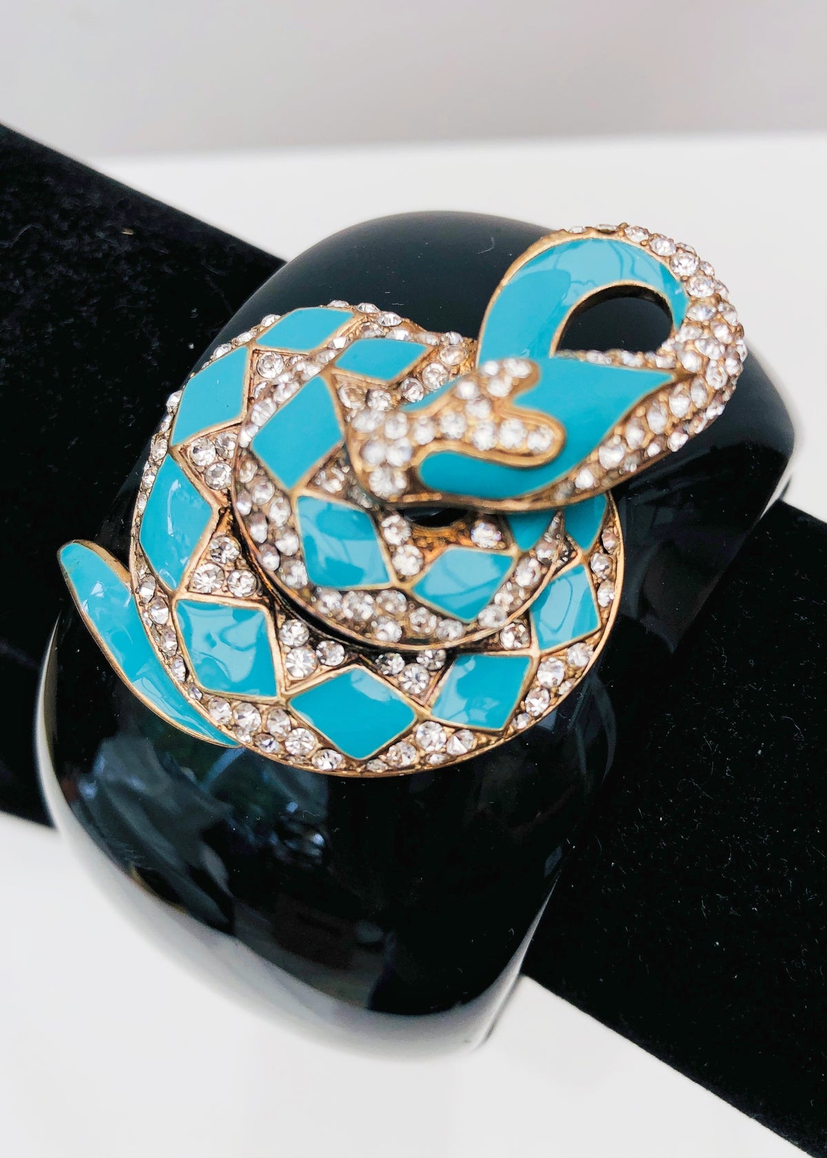 Retro Snake Clamper Bangle Bracelet • Turquoise Coiled Serpent