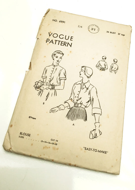 1940s Vintage Vogue #6991 Dressmaking Pattern • Tuck In Blouse 34"