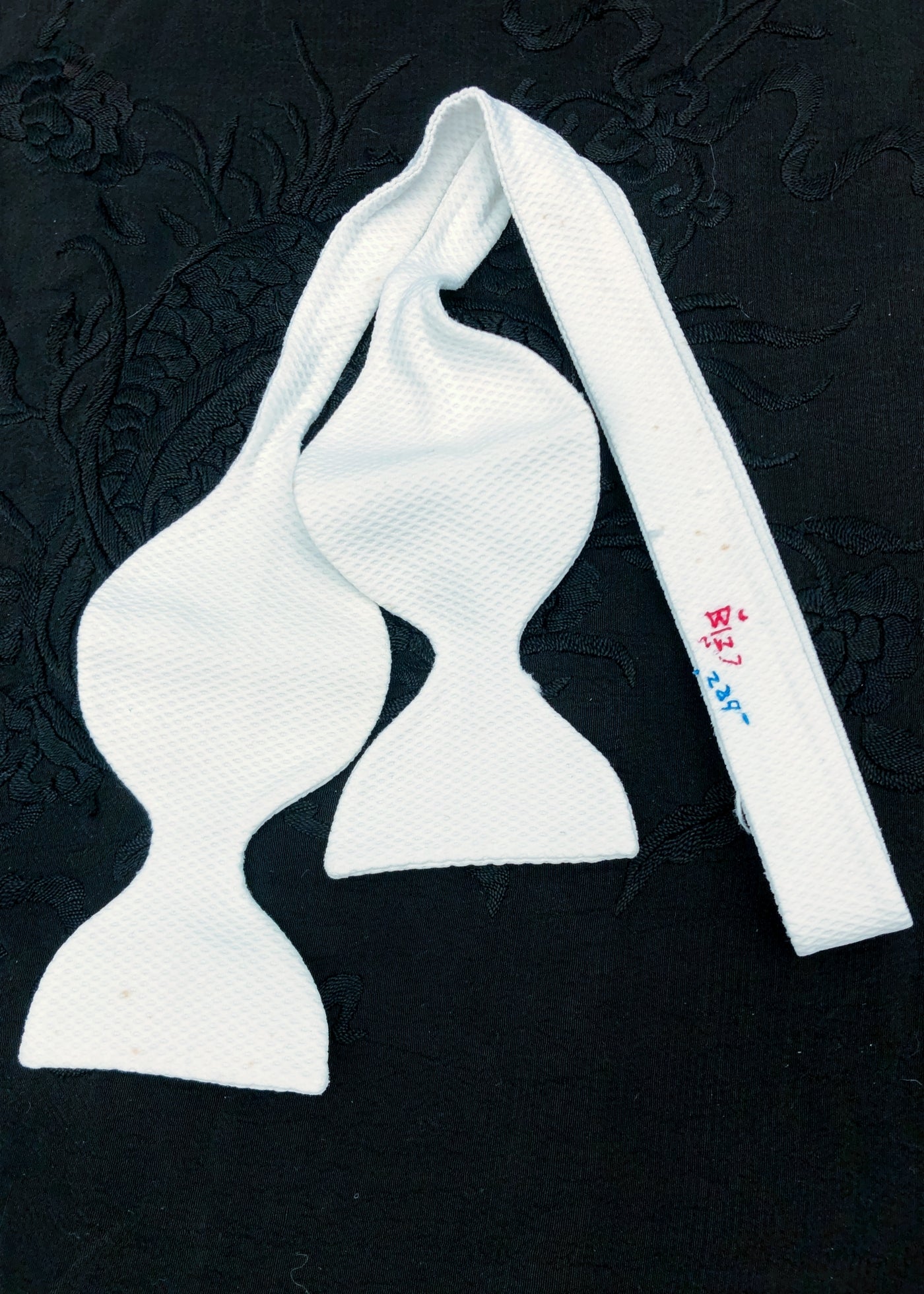 Vintage White Marcella Thistle Bow Tie • Self Tie Piqué 31.5"