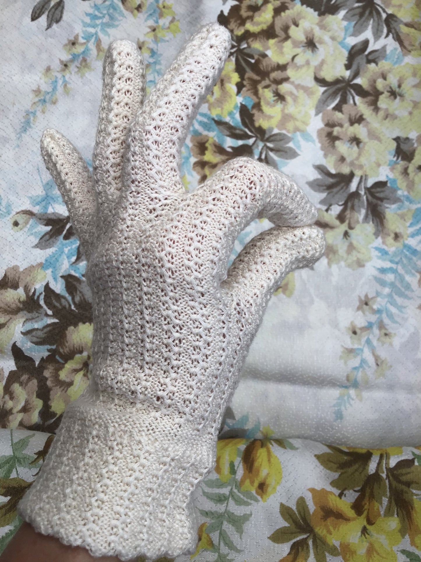 1940s Vintage French Crochet Knit Day Gloves • Bridal Gloves