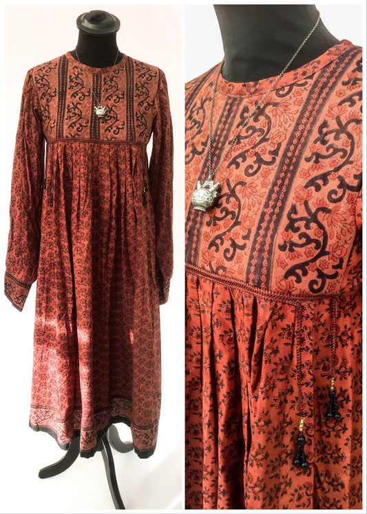Original block printed ayesha davar 1970s dress, never been worn, like new.