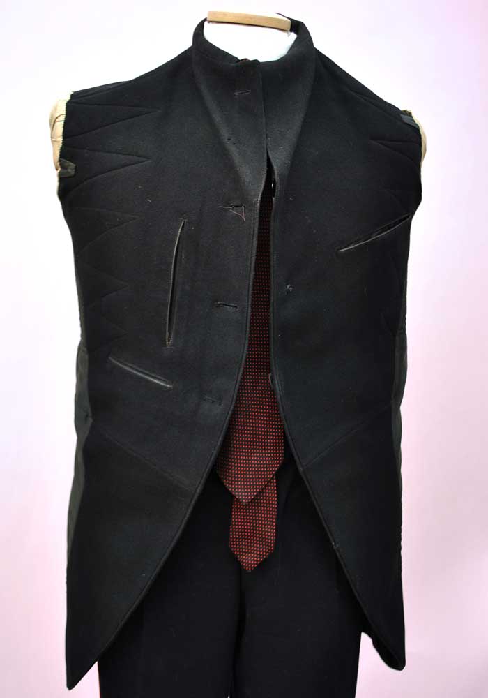 Men's Antique 1800s Sack Coat • Cutaway Frock Coat