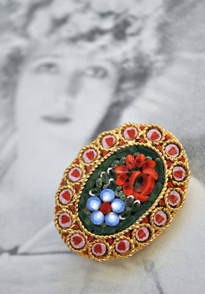 Vintage floral micro mosaic brooch