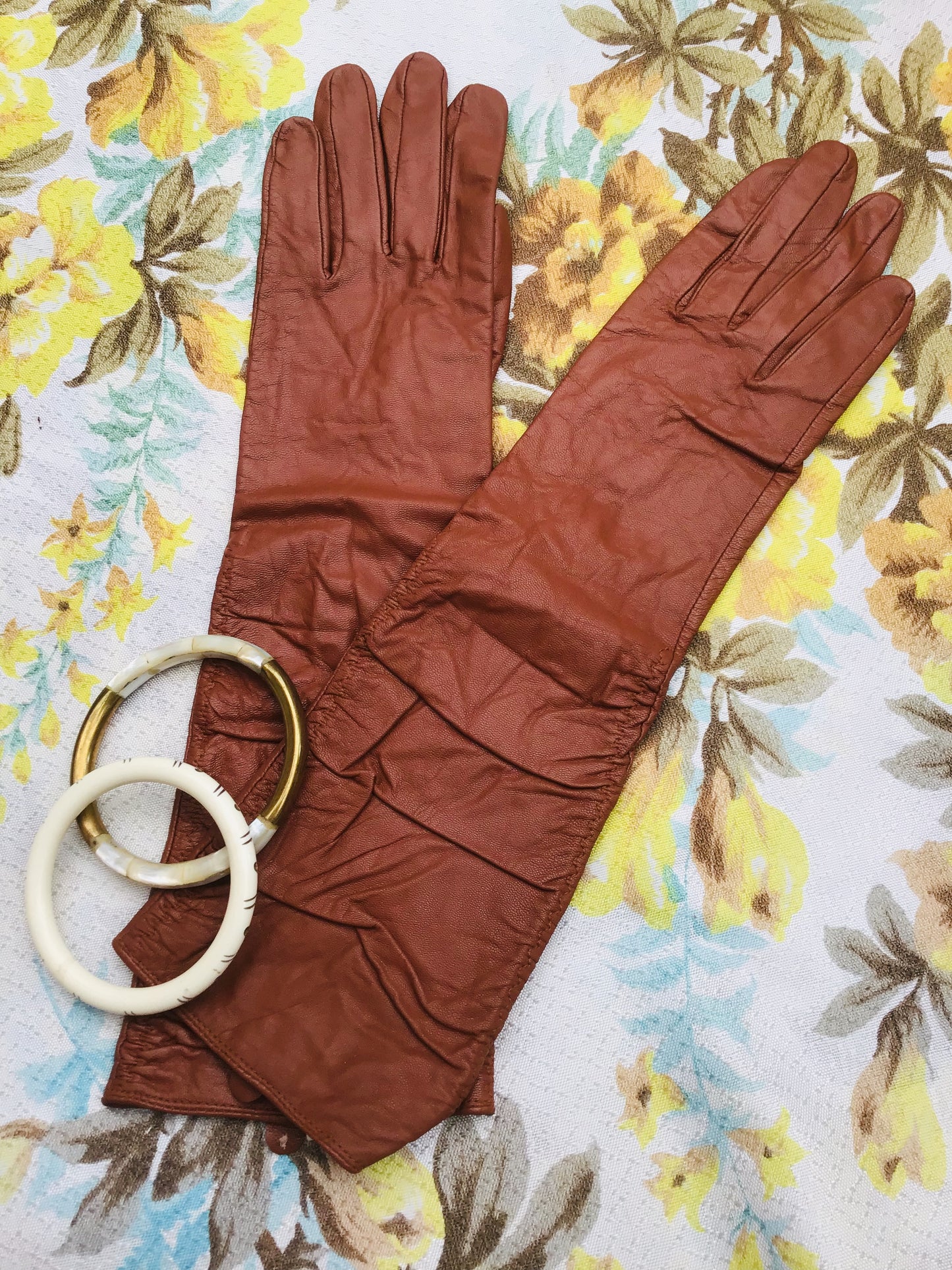 1960s Vintage Tan Brown Faux Leather Gauntlet Gloves • S/M