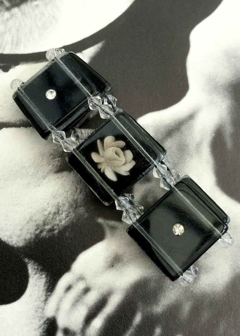 Vintage Reverse Carved Lucite Elasticated Bracelet