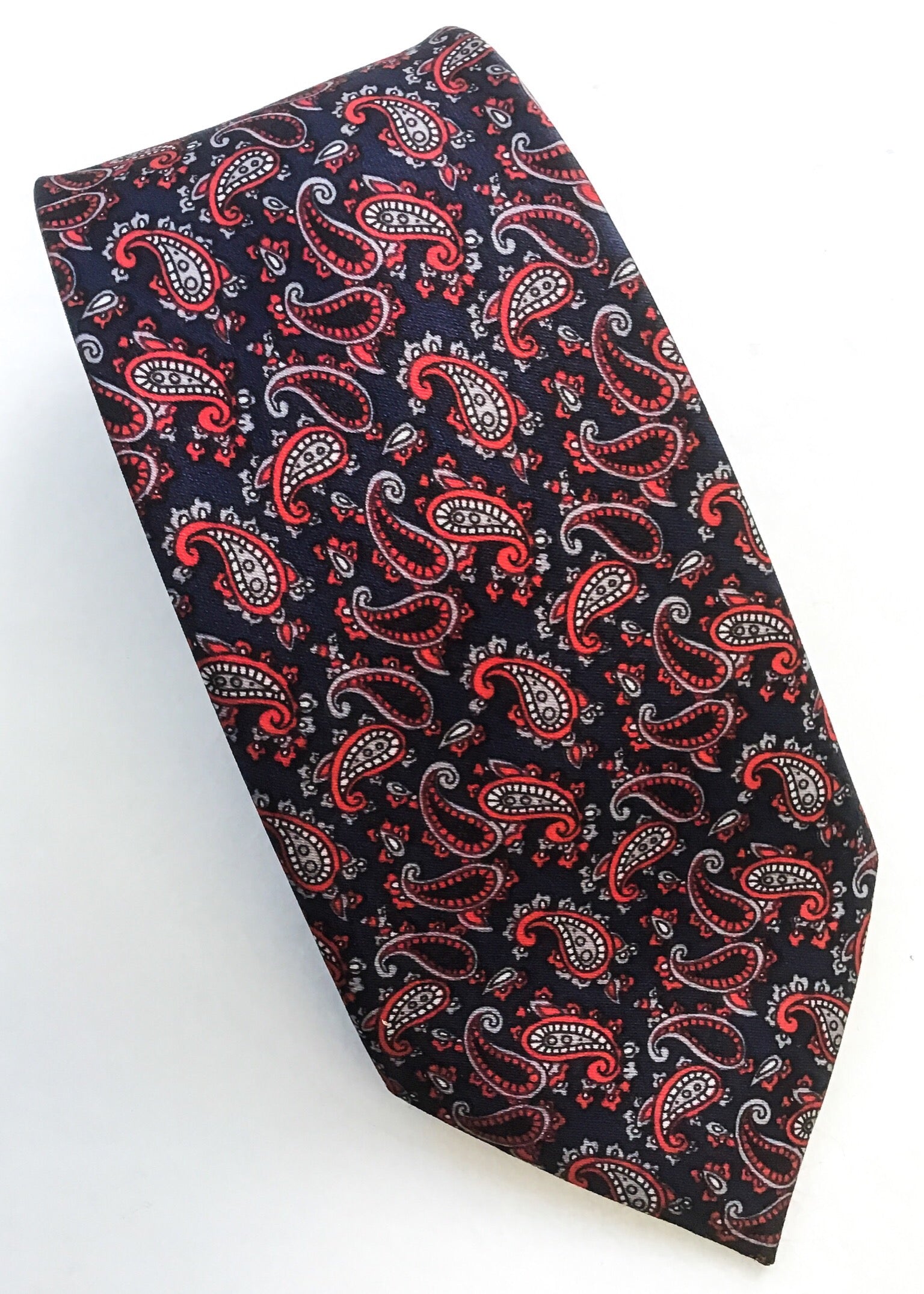 Mens navy blue and red silk paisley neck tie