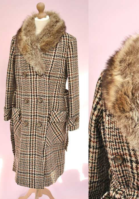 1960s Vintage Tweed Check Double Breasted Coat with Fox Trim Collar