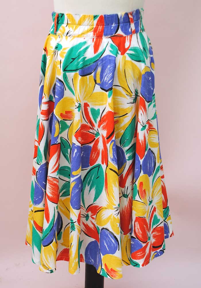 1980s Vintage Colourful Print Full Circle Skirt with Pockets
