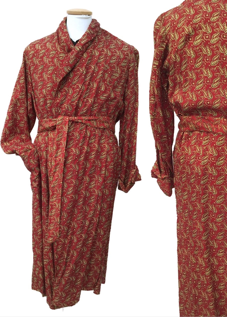 fabulous vintage tootal dressing gown robe in a classic red paisley print