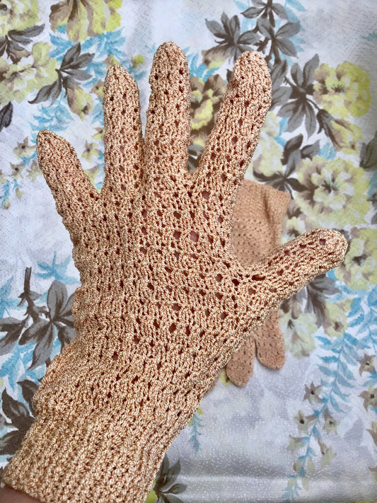 1930s 40s Vintage Lacey Crochet Knit Day Gloves in a Large Size • Bridal Gloves