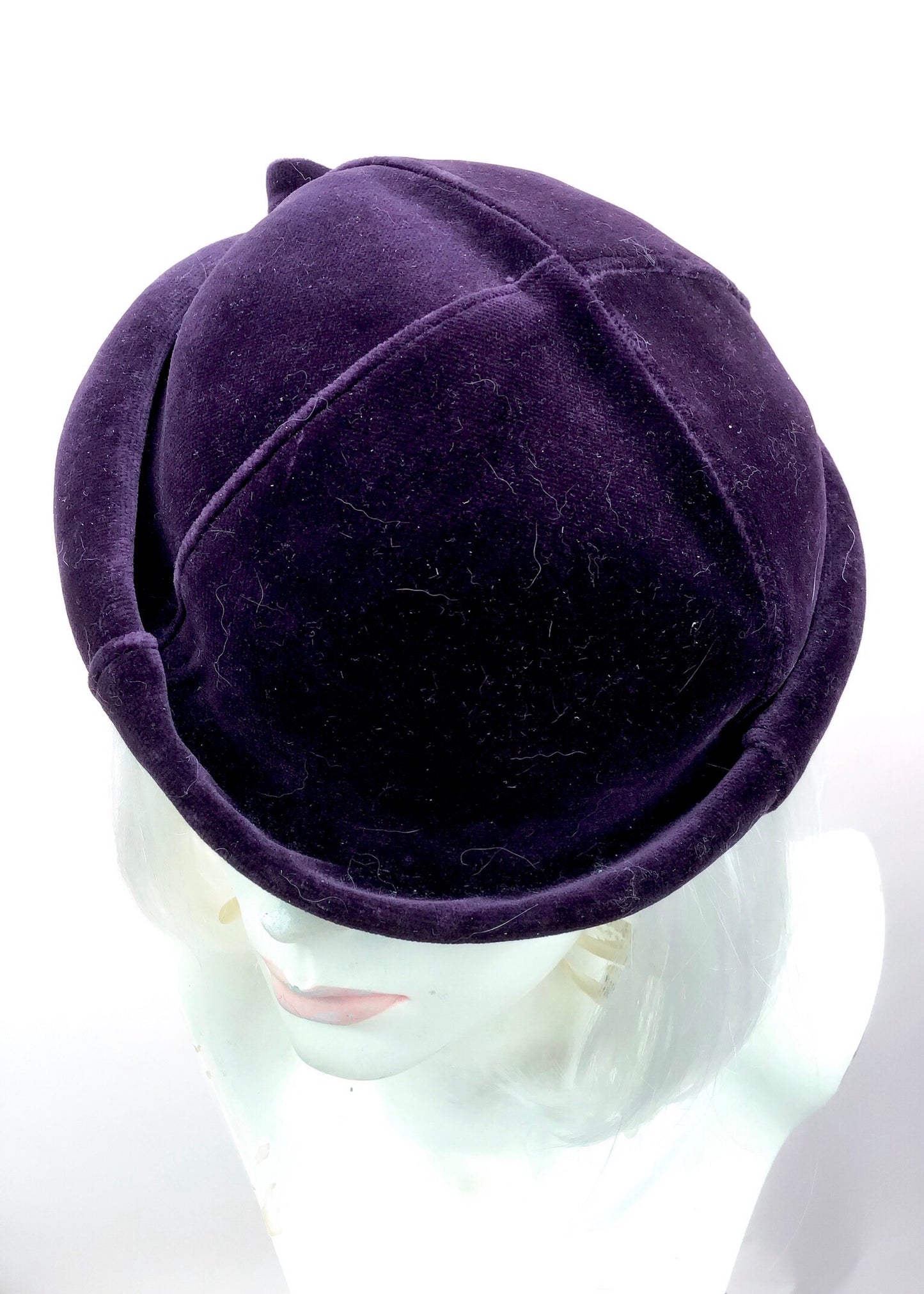 1970s Vintage Violet Velvet Pillbox Perch Hat 💜 Deadstock Eastex