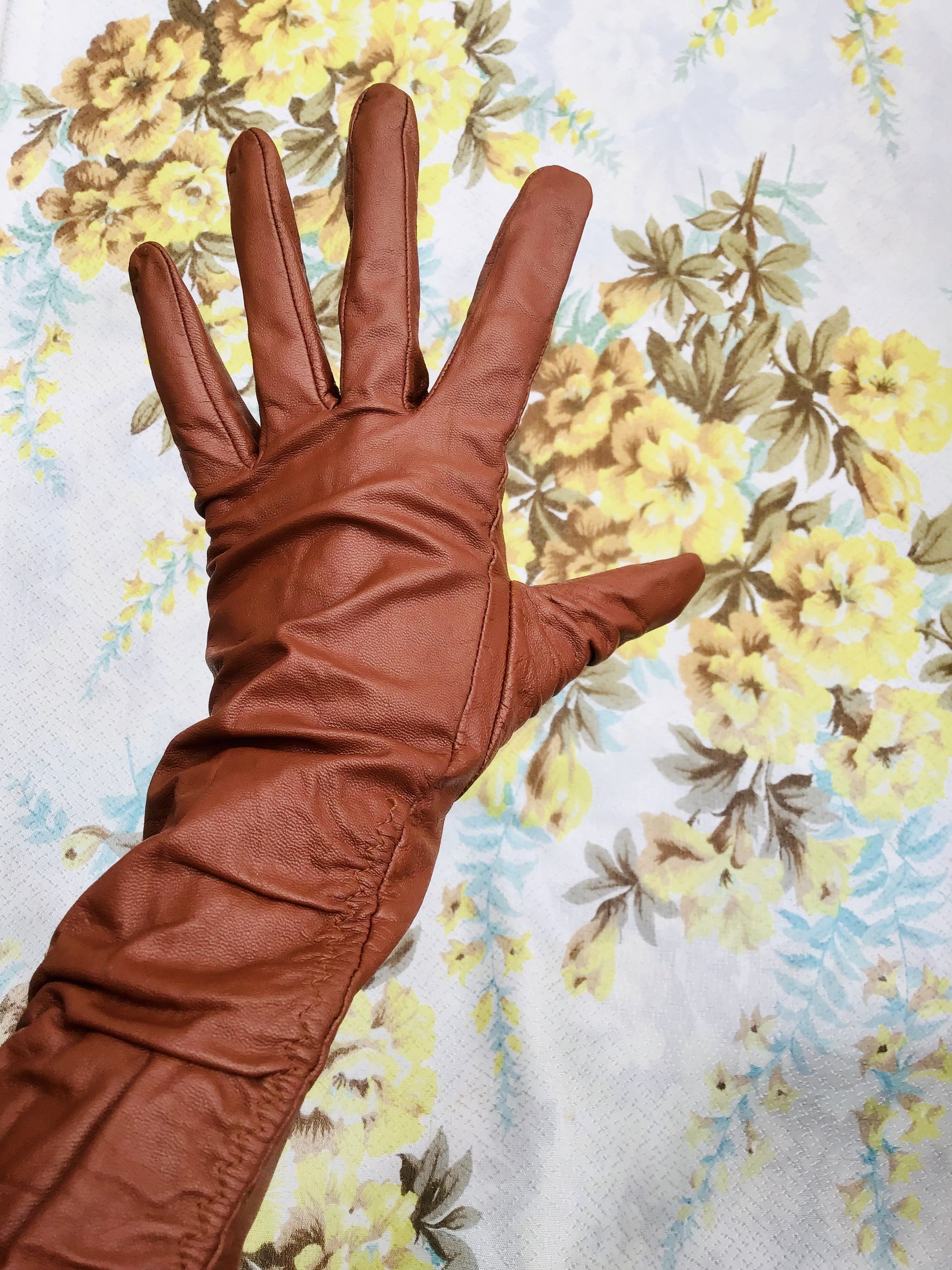 Buy Vintage tan faux leather gauntlet ladies gloves