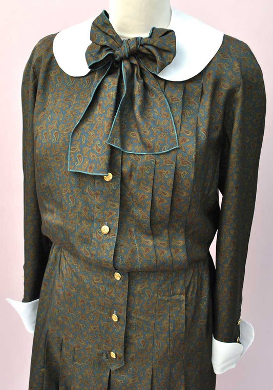removable peter pan collar and cuffs