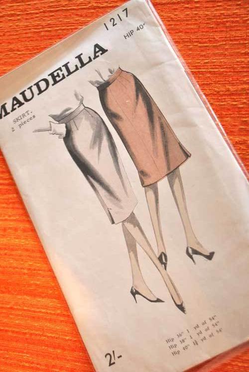 1950s Vintage pencil Skirt sewing pattern Maudela 1217
