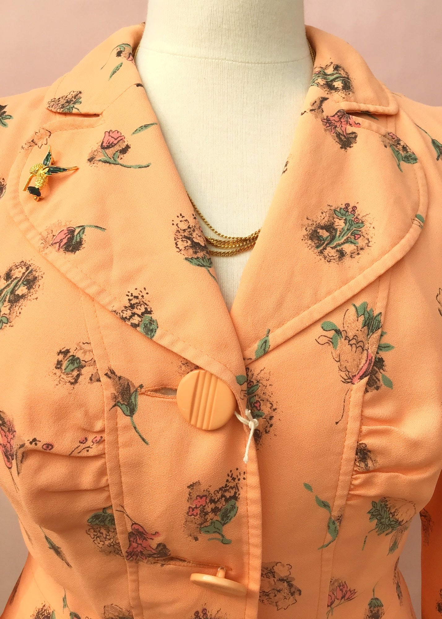 1970s Vintage Peach Floral Crepe Skirt Suit by Creation Mademoiselle